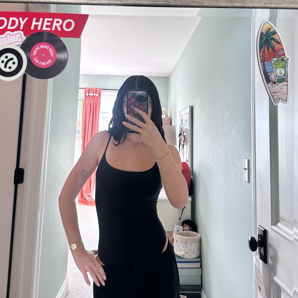 Aerie Black Women's Bodysuit - Picture 2 of 4